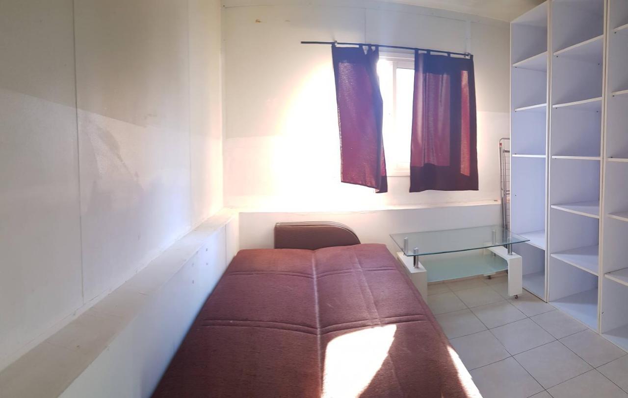 Cozy Flat With Parking Well-Placed Near Tlv Airport Apartment Lod ภายนอก รูปภาพ